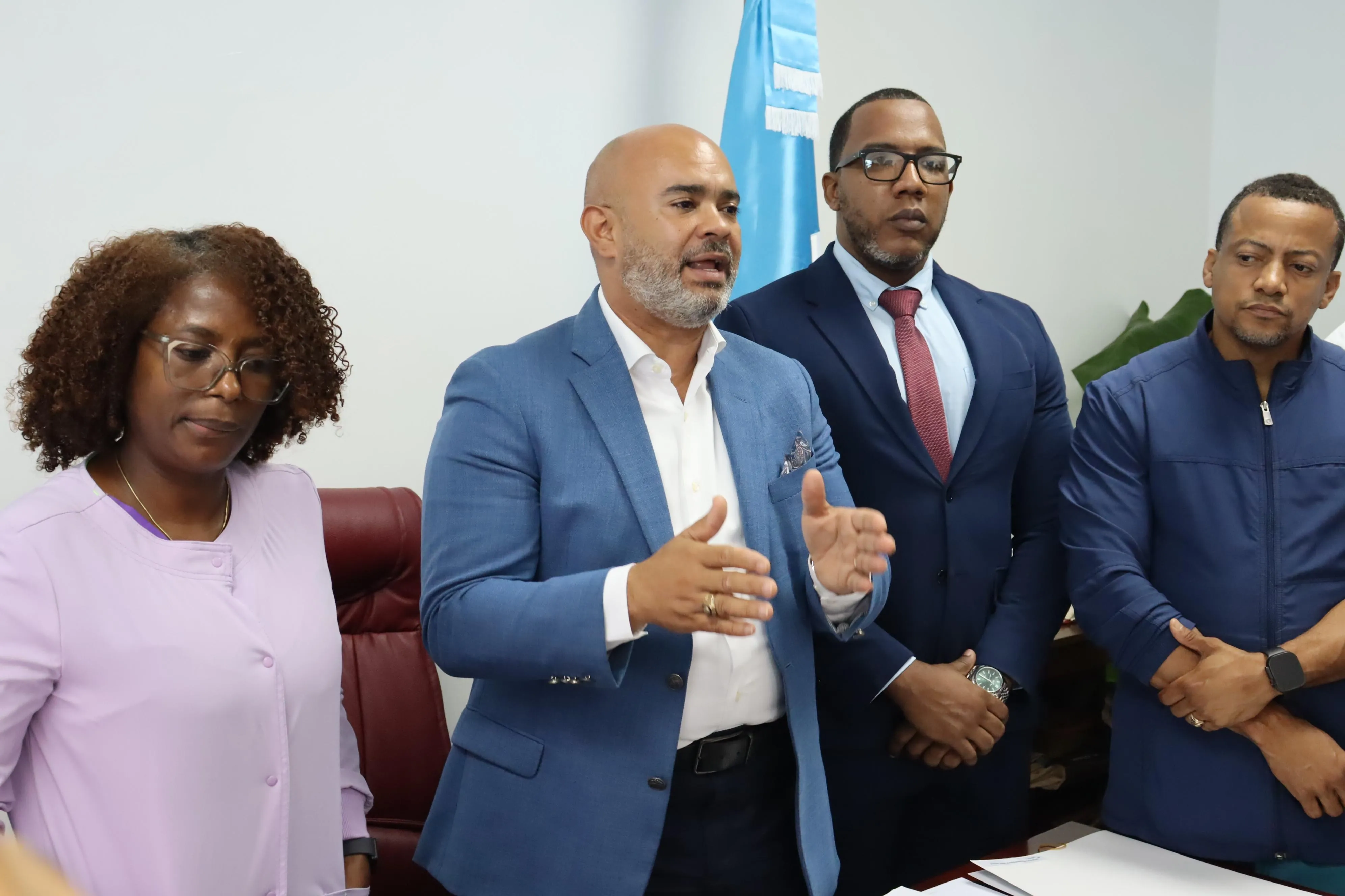 Hospital Darío Contreras anuncia restablecimiento del servicio de tomografía y adquisición de nuevo equipo de 128 cortes