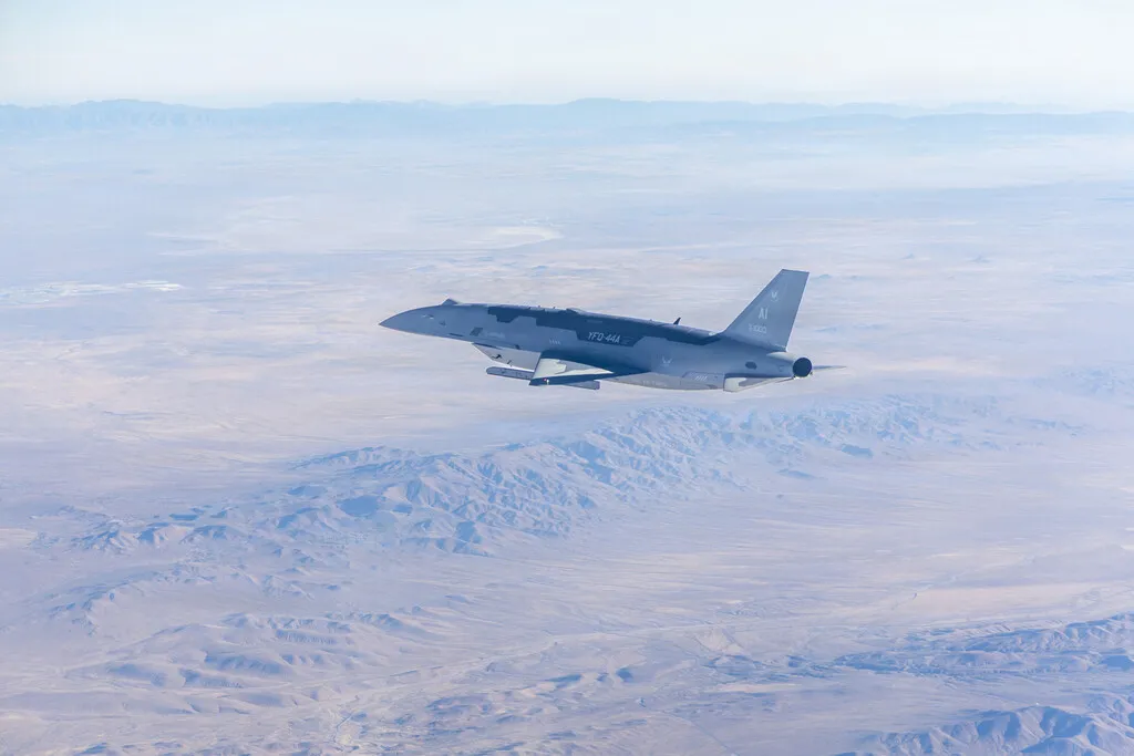 EEUU quiere que un solo piloto mande sobre varios aviones de combate. Un F-22 acaba de dar el primer paso