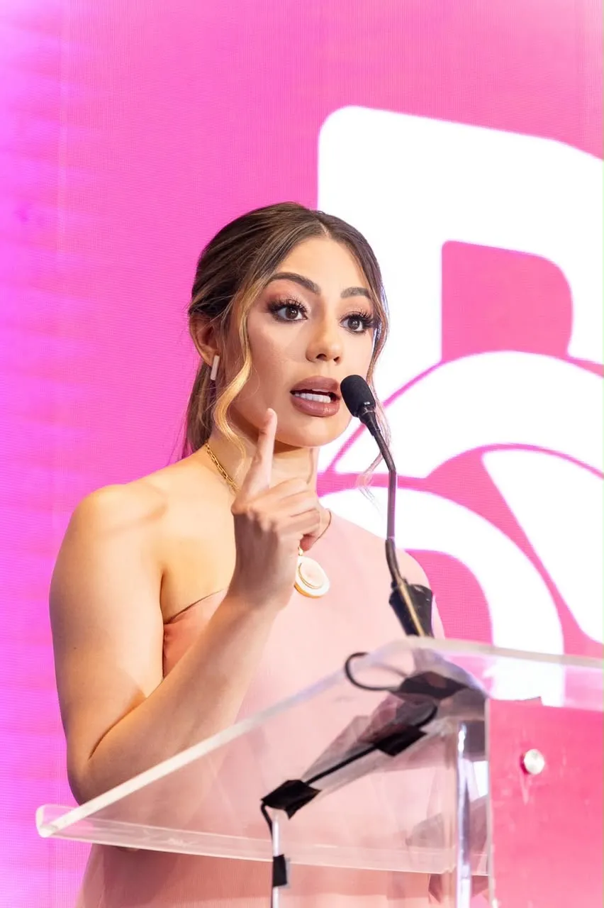 Iluminada Muñoz lanza “RD Rosa 2026” para promover la detección oportuna del cáncer
