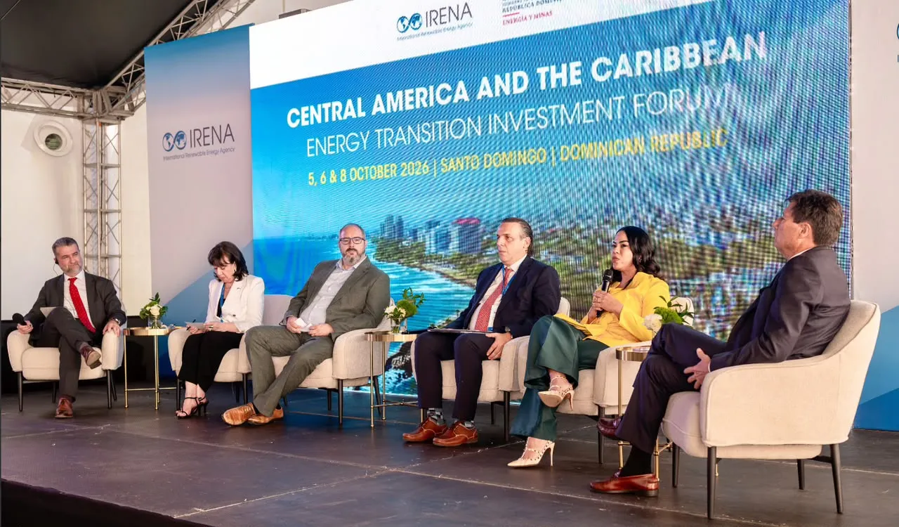 ETED participa en foro IRENA sobre inversión para la transición energética e informa iniciativas de modernización, expansión y fortalecimiento