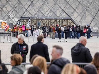 París se suma a la extensión de los toques de queda para esta noche en ciertos barrios