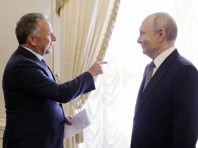 Estadounidense liberado en Rusia va "en camino a casa", dice Trump