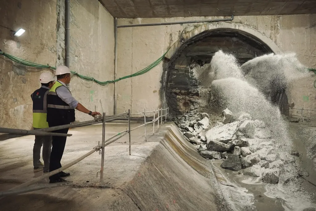 La tuneladora Mayrit se acerca a Atocha tras extraer 189.000 metros cúbicos y perforar tres kilómetros del suelo de Madrid