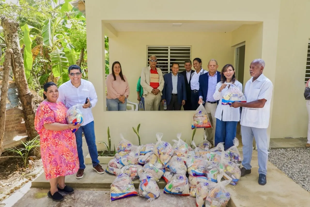 Gabinete de Política Social entrega vivienda a familia vulnerable en el sector La Ureña, SDE