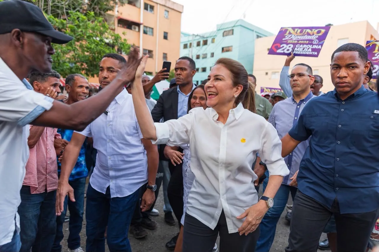 Carolina juramenta comando de campaña en Circunscripción 3 de la capital, territorio con 273 mil electores