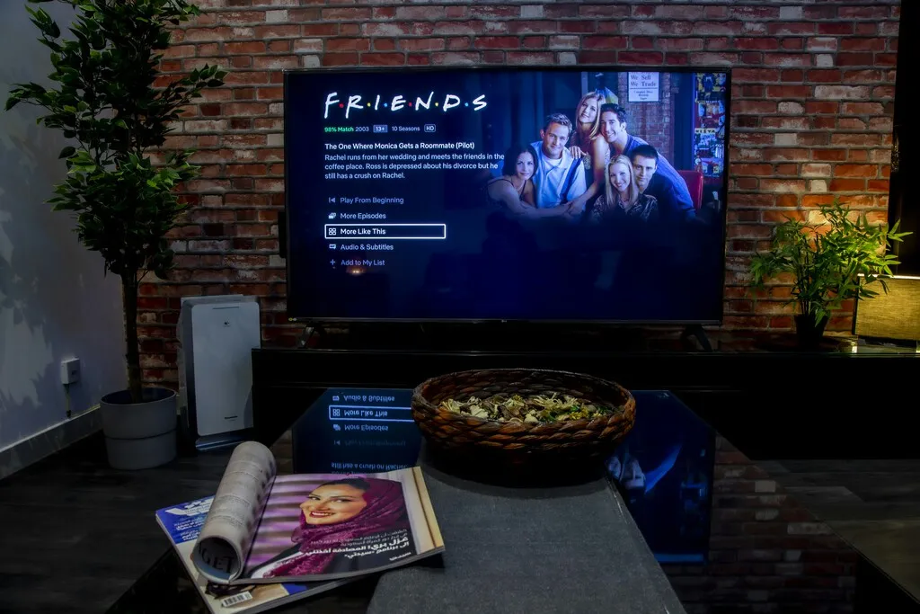 Cómo Netflix y el resto de plataformas de streaming consiguieron lo que parecía imposible: que aceptásemos los anuncios