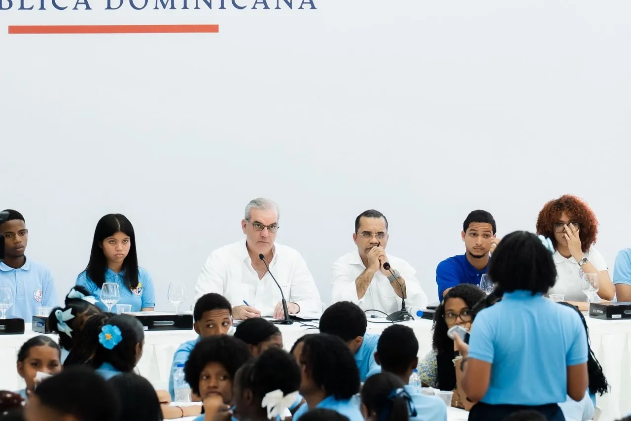Rector del ITLA en encuentro de Abinader con estudiantes: “La tecnología es el eje transversal de la educación 