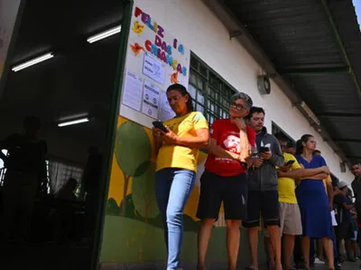 Lula pide extender la votación en todo el país por "incidencias" en el transporte