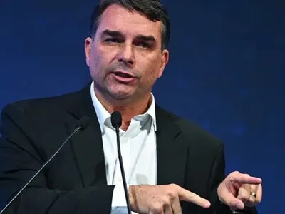 El fracaso del Flávio, el Bolsonaro con modales