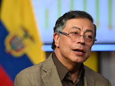 El expresidente Petro dice que la victoria de Lula detiene "el fascismo" en Brasil