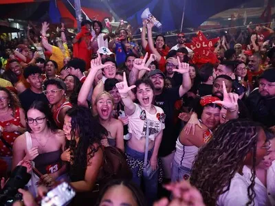 "&iexcl;Vamos, Lula!": miles celebran en las calles de S&atilde;o Paulo reelección del izquierdista