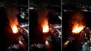 Incendio de más de cinco horas afecta fábrica de aceite en San Cristóbal