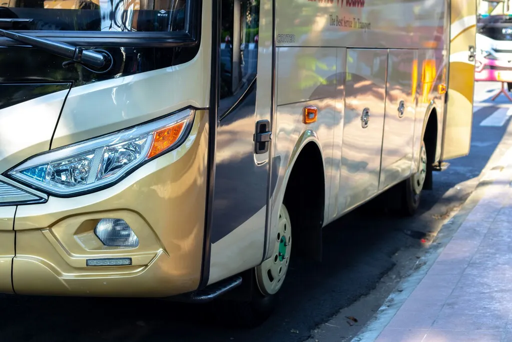 Cazan tres veces en dos días a un conductor de autobús por exceso de velocidad: Singapur llevará a los tribunales a seis conductores de bus y camión