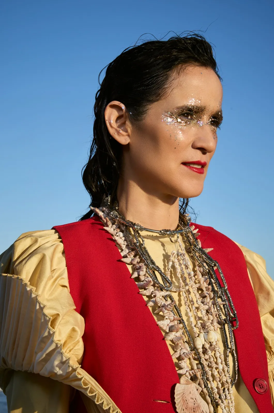 Latin Mafia, Milo J y Julieta Venegas encabezan la cartelera de Isle of Light 2027