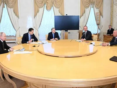 Putin habla con líderes europeos en inicio de tregua humanitaria local en Ucrania