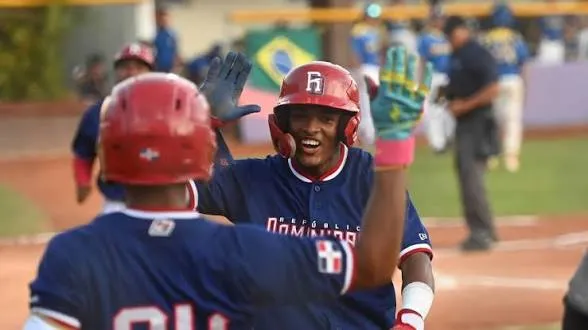 Dominicana recupera el control de su destino en el premundial sub-18