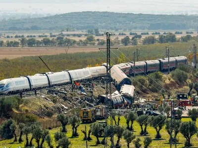 España se viste de luto y llora a las víctimas de la tragedia ferroviaria