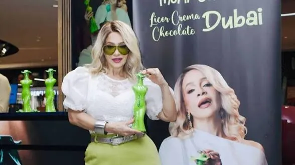 Miriam Cruz presenta su licor Morir Soñando con sabor a chocolate y pistacho