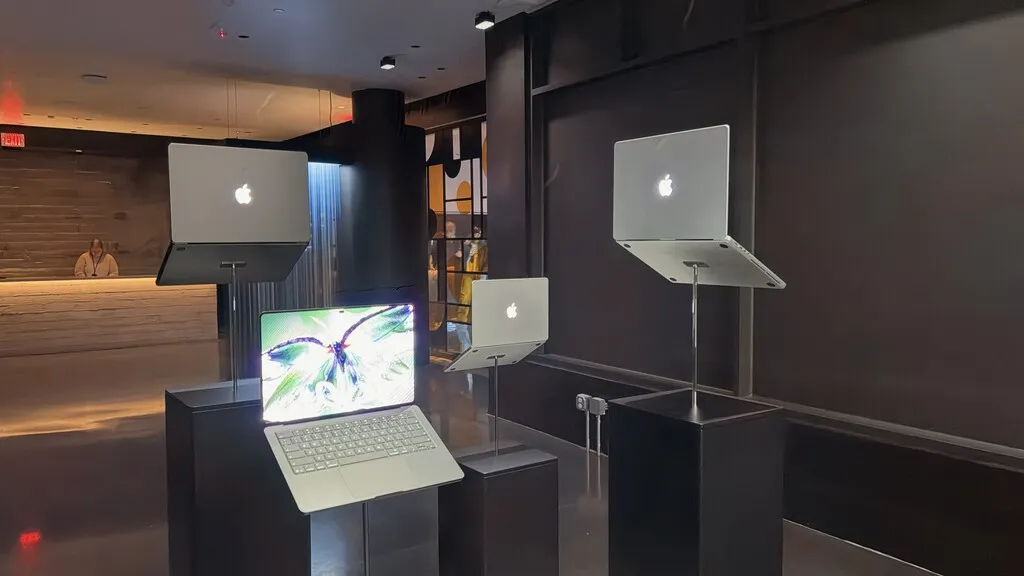 He visto al nuevo MacBook Pro táctil trabajar en un rodaje, un estudio de música y una sesión de fotos: así encaja en cada uno