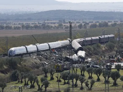 óscar Puente se niega a dimitir tras la tragedia ferroviaria que deja decenas de muertos en España