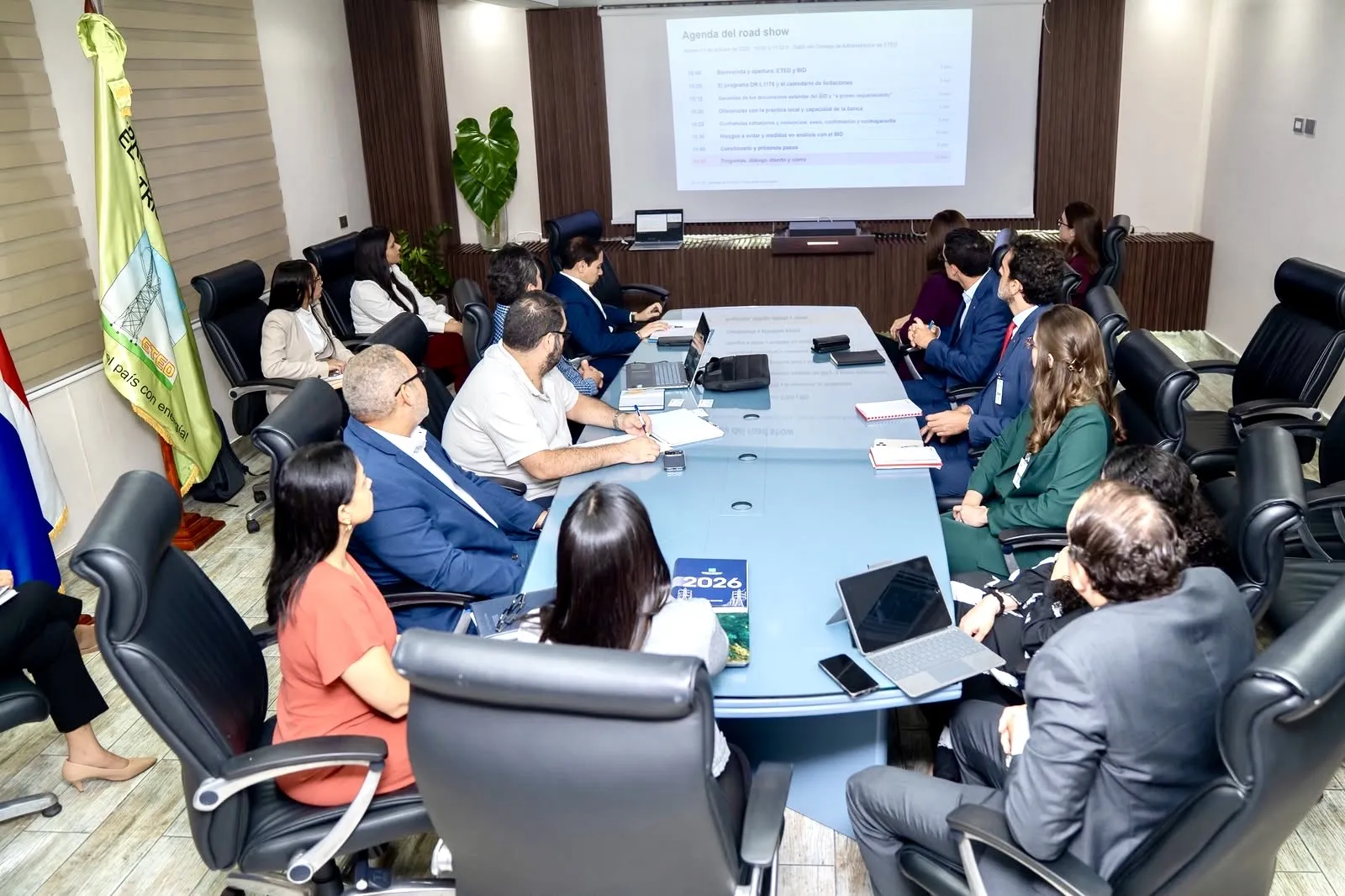 ETED y BID abren diálogo con la banca nacional para facilitar futuras contrataciones de infraestructura eléctrica