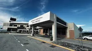 Aeropuerto María Montez registra 56 operaciones al mes y exhibe deterioro en sus instalaciones