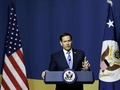 Trump "no ha tomado una decisión" sobre reanudar ataques a Irán, afirma Marco Rubio
